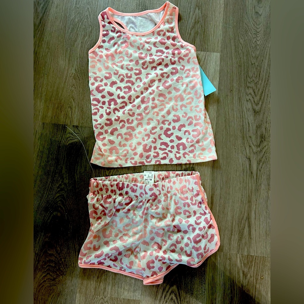 Two piece pink leopard print outfit